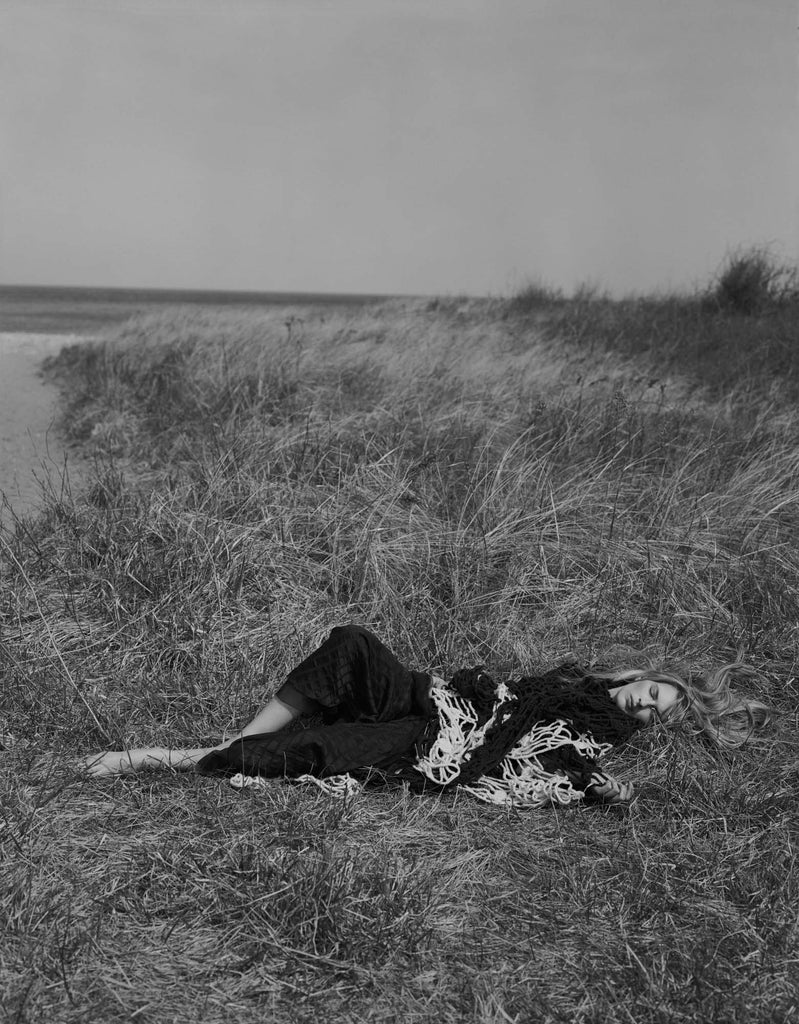 GRASS, BEACH, BLACK AND WHITE, D MAGAZINE, 2002, FILM, POLAROID, DIEOG UCHITEL, FINE ART