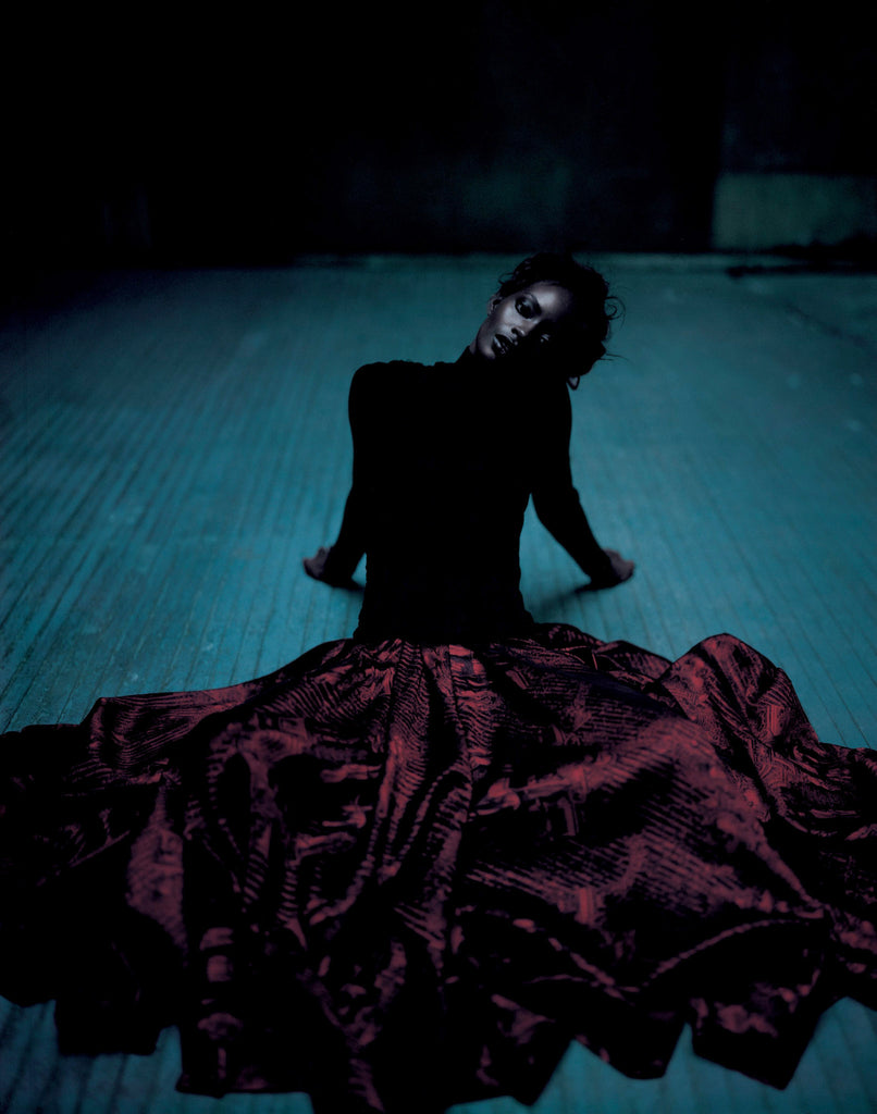 AMY NEUNSINGER, Diego Uchitel. DUP, red dress, Saks, Obras De Moda